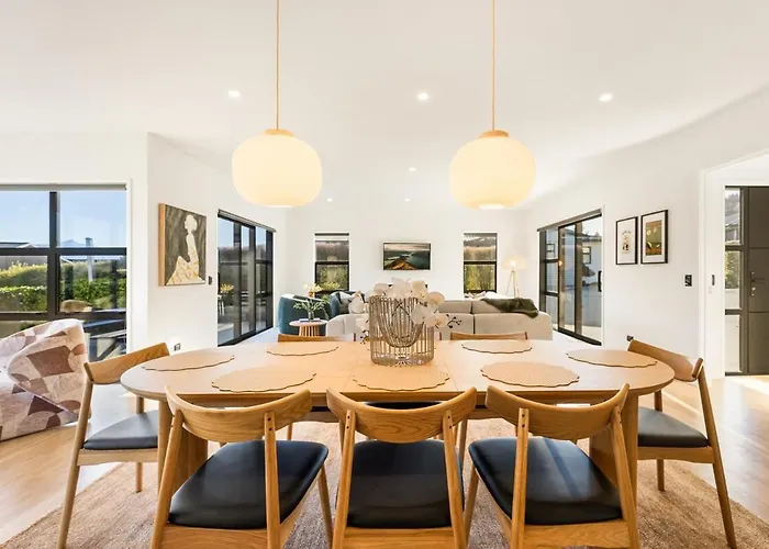 Ferienhaus Modern With Mountain Views Wanaka